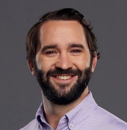 不仅对他个 不仅对他个